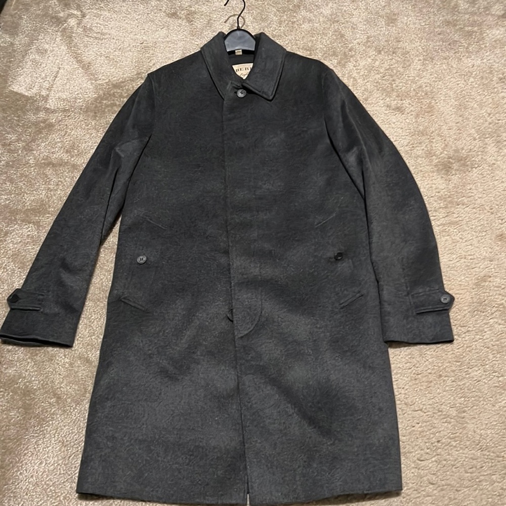 Brand new Men’s Burberry MORESTEAD coat size us 38
